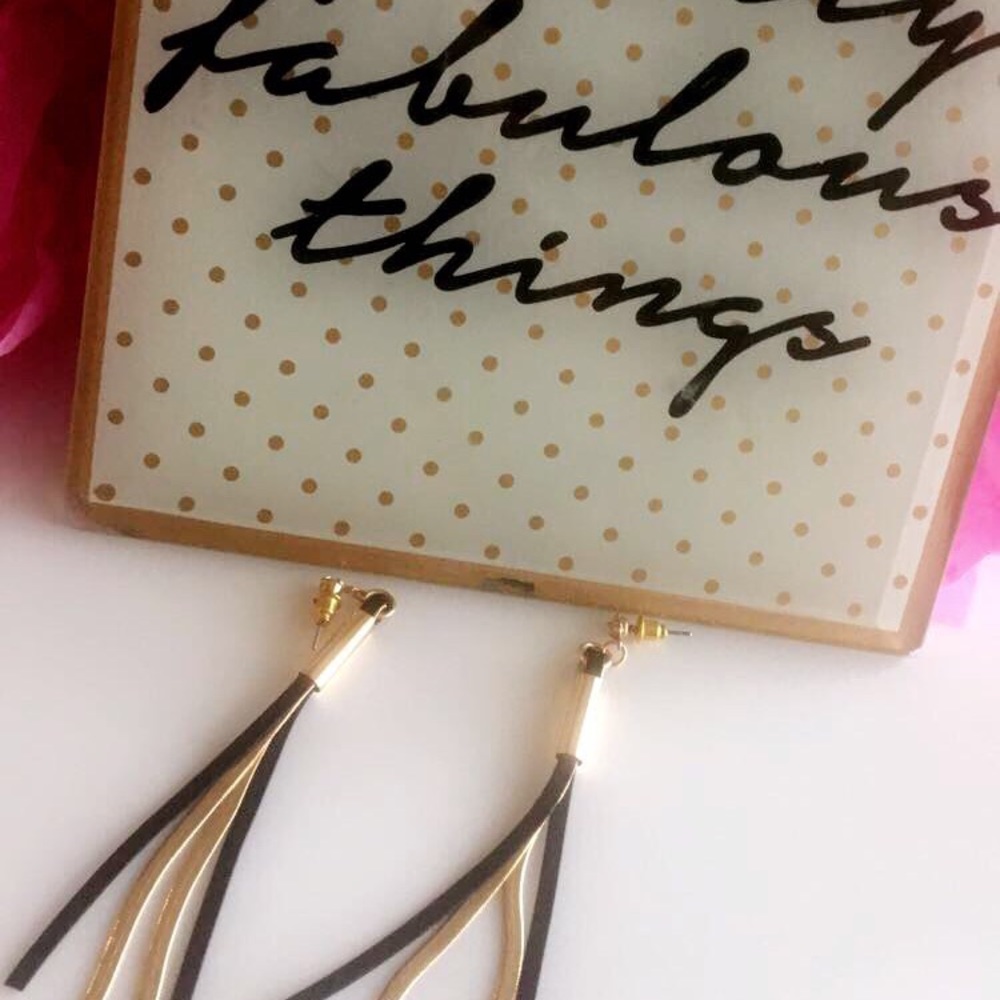 Akira Earrings